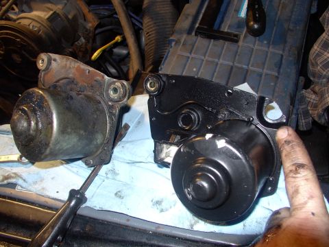 1986 Ford Bronco - Nasty surprise ! The cheap swine don't supply all the rubber isolation mounts, just one !