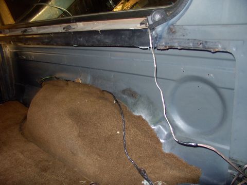 1986 Ford Bronco - In addition to the pair of 6 1/2" component midranges in the doors I decided I'd add a pair of 8" component midranges in the stock rear sea…