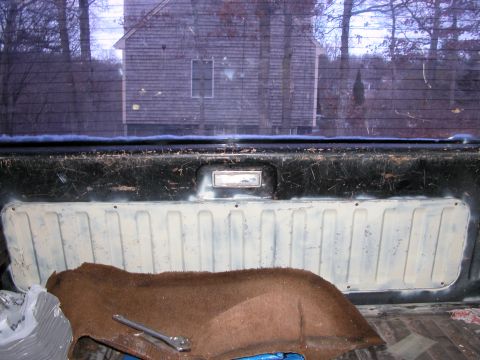 1989 Ford Bronco - rusted reprimed tailgate