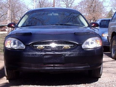 2000 Ford Taurus - 2000 Ford Taurus front view, showing its grille and car bra.