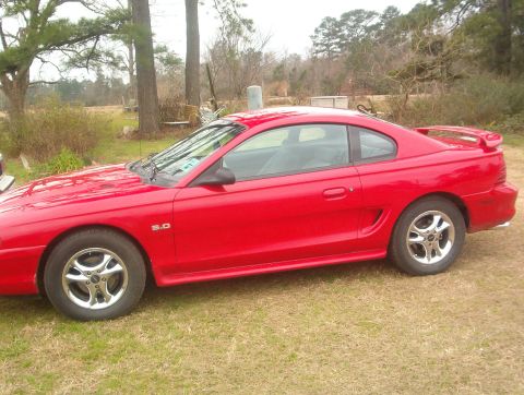 1995 Ford Mustang photo