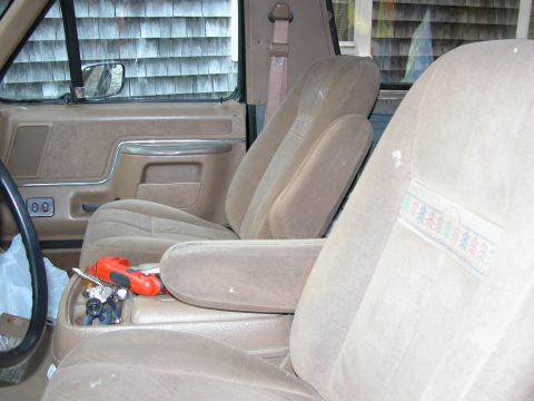 1989 Ford Bronco - stock interior