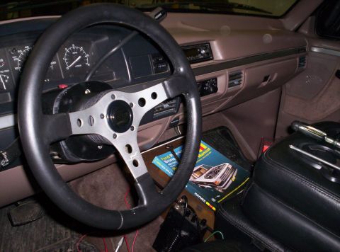 1993 Ford Bronco - grant steering wheel