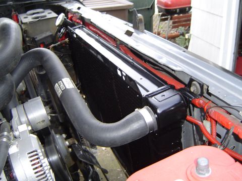 1989 Ford Bronco - Here it is installed. Everything bolted up the same except the fan shroud...may use this as a reason to add dual electrics., we shall see.