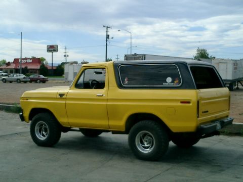 1978 Ford Bronco - New paint, 2004 Ford chrome yellow
