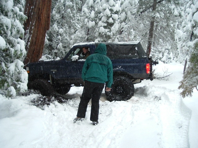 damon can't even turn around in 6" of snow without getting stuck