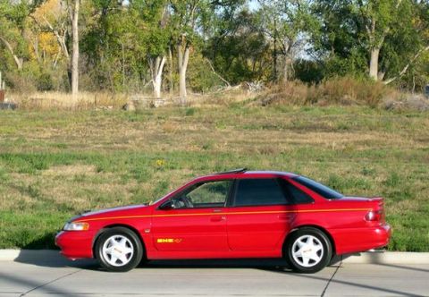 1995 Ford Taurus photo