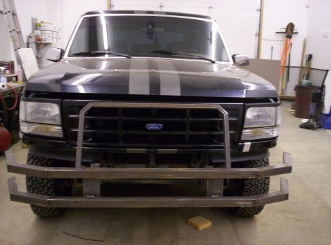 1993 Ford Bronco - finally! tis far enough along to bolt it to the truck