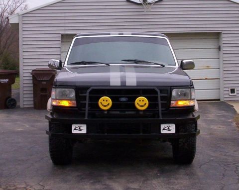 1993 Ford Bronco - *shrug* yep.. All the snow melted..