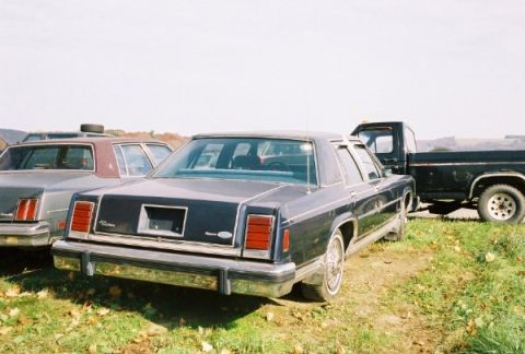1984 Ford LTD Crown Victoria photo