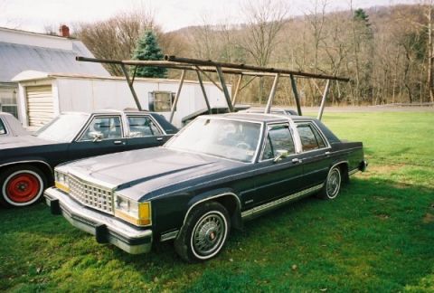 1984 Ford LTD Crown Victoria photo