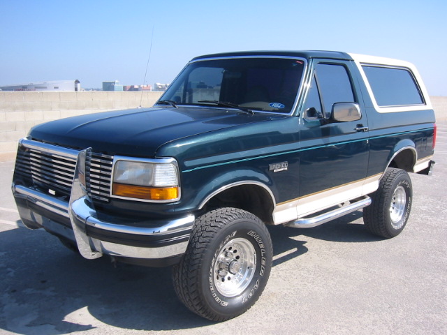 1992 Ford Bronco “Mischief”
