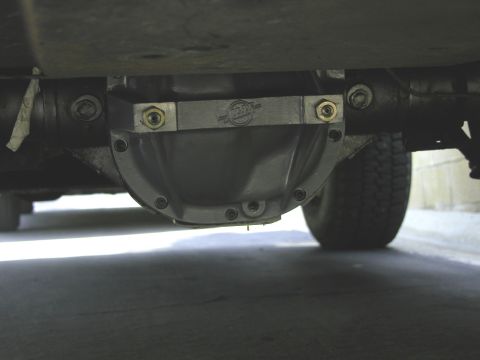 1990 Ford Bronco - Mac Reinforced diff cover provids carrier bearing support and increase diff oil capacity to 9 quarts.