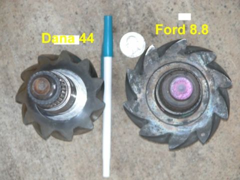 1990 Ford Bronco - Comparison of Ford Racing 8.8 Pionion Gear to a Dana 44 Pionion Gear.