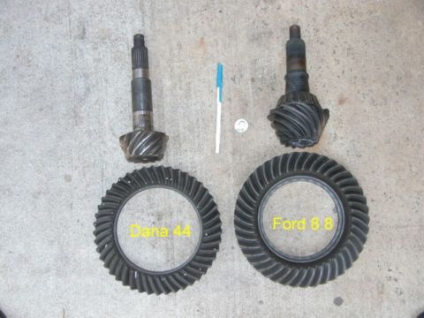 1990 Ford Bronco - Comparison of Ford Racing 8.8 Ring & Pinion Gears to Dana 44 Ring & Pinion Gears.