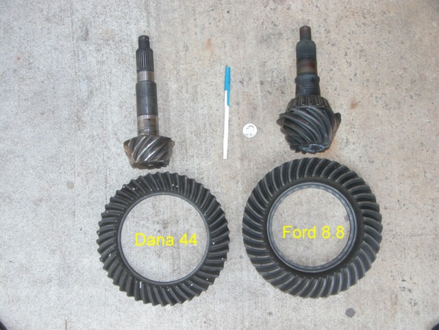 Comparison of Ford Racing 8.8 Ring & Pinion Gears to Dana 44 Ring & Pinion Gears.