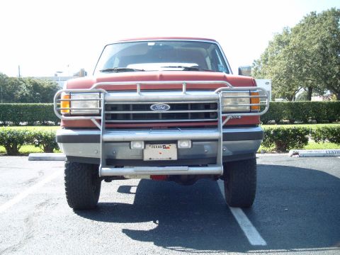 1991 Ford Bronco - Grille Guard Installed 2