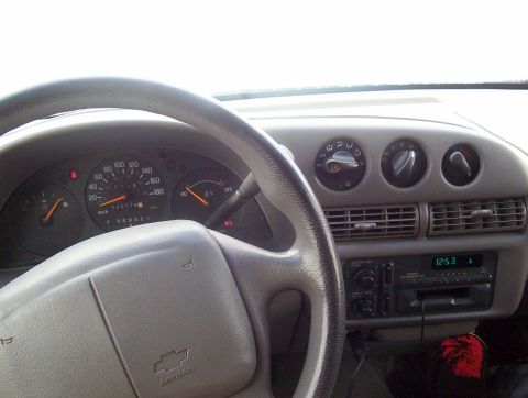 1995 Chevrolet Lumina photo