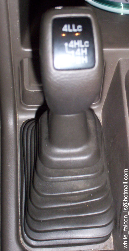 2000 Mitsubishi Montero “P”