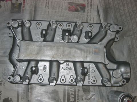1992 Ford Bronco - Lower intake was in good shape cleaned it up and painted it as well.