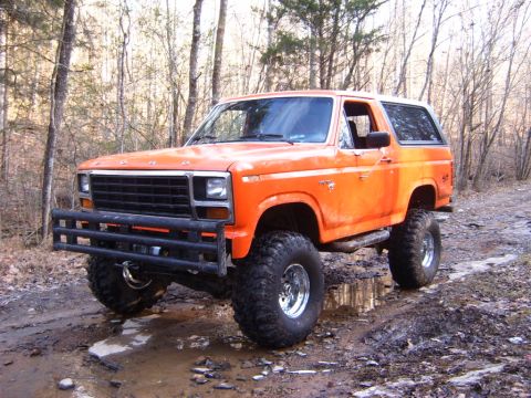 1984 Ford Bronco - POSER PIC WITH NEW WINCH INSTALLED