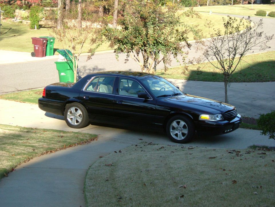 2004 Ford Crown Victoria “Queen Victoria”
