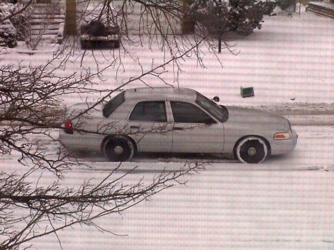 2000 Ford Crown Victoria - Hoffman Estates Police - January 5, 2005 - 01