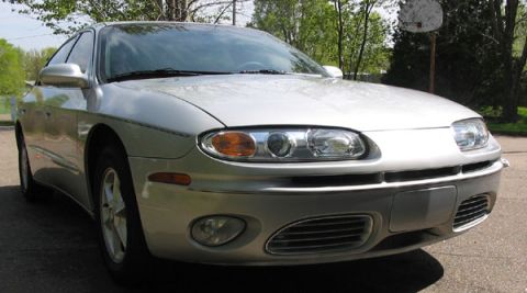 2002 Oldsmobile Aurora “Silver Bullet”
