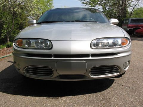 2002 Oldsmobile Aurora - Front End