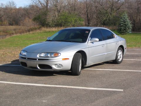 2002 Oldsmobile Aurora - Another Front view