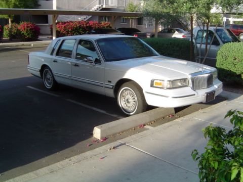 1992 Lincoln Town Car - Passenger Side