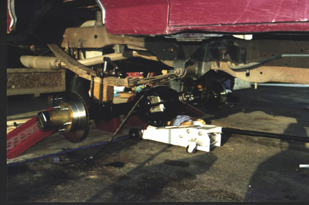1991 Ford Bronco - dana 60 mounted (another angle)