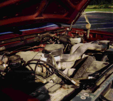 1991 Ford Bronco - The dirty and completely stock 351W.