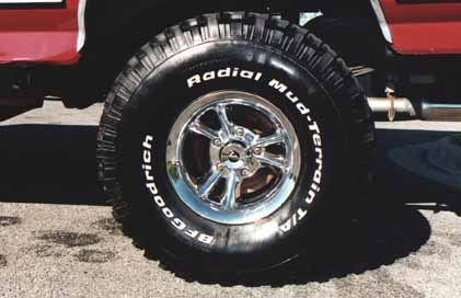 1991 Ford Bronco - 35" BFG mud terrains on chrome wishbone-style wheels