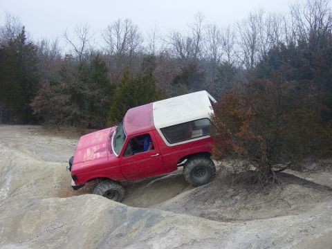 1983 Ford Bronco - It got alittle tipys here