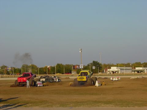 1983 Ford Bronco - A good launch for both Raminator and BigDawg, but Ramminator took the win. BigDawg came in 3rd with missing 3 races.