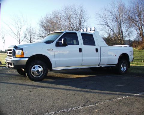 1999 Ford F-350 “Battlestar”