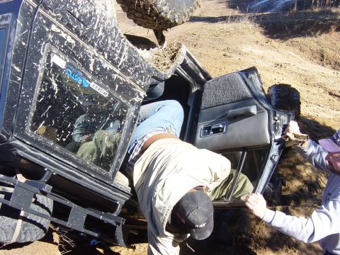 1983 Ford Bronco - Joes Belly up!
