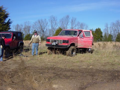 1983 Ford Bronco - Josh using my winch