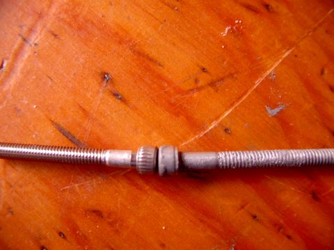 1986 Ford Bronco - The alan screws provided with the hubs, unlike Warns, are identical in size, diameter, length and thread to the stockers. This means you ca…