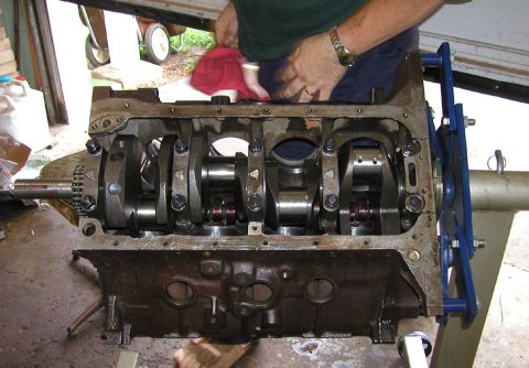 1966 Ford Fairlane - crank in block