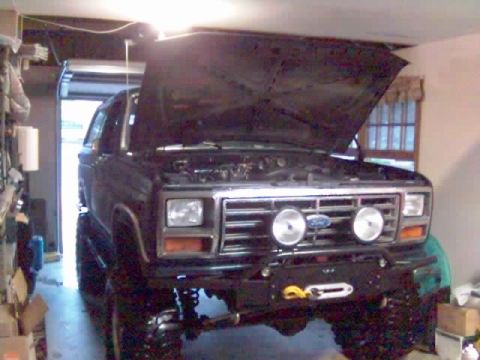 1985 Ford Bronco - it fits!