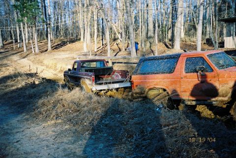 1984 Ford Bronco - Getting pulled out!