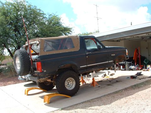 1993 Ford Bronco - My front end removed