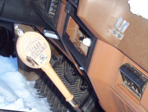 1981 Ford Bronco - had to show you all my sweet 4x4 shift nob