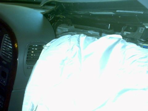 2002 Oldsmobile Aurora - Passenger airbag