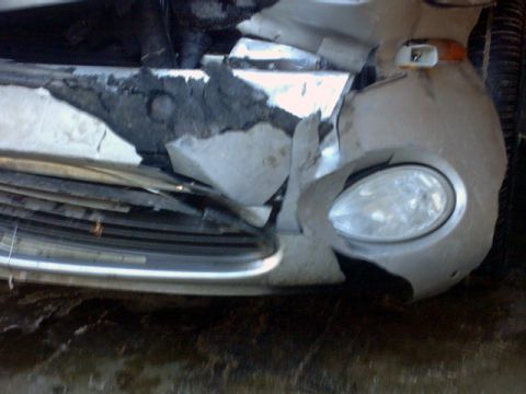2002 Oldsmobile Aurora - Front End 1