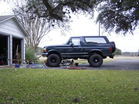 1995 Ford Bronco - This shot is with the 4 inch TTB springs and ratchet straps holding things in place. This is why I decided to use the 6 inch TTB springs in…