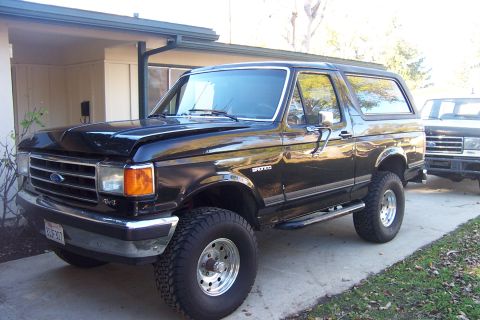 1989 Ford Bronco “Tha Beast”