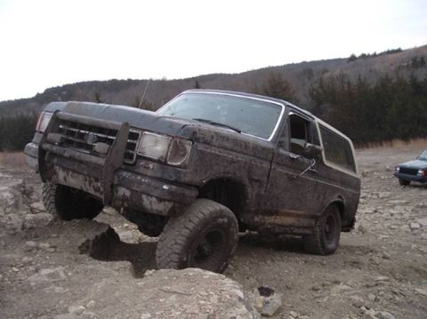 1989 Ford Bronco - again w/ the ledges